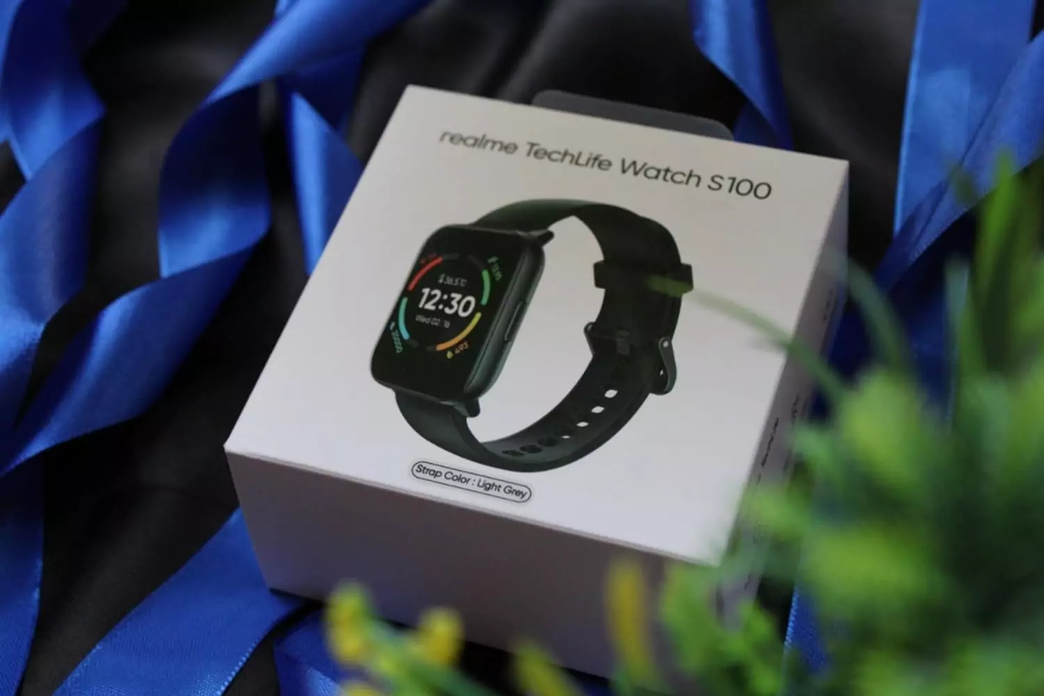 zopic realme TechLife Watch S100 Smartwatch 12 Days Battery Life, Blood Oxygen & Heart Rate Monitor, 1.69 HD Display with Temperature Sensor, 24 Sports Mode, IP68 (1)